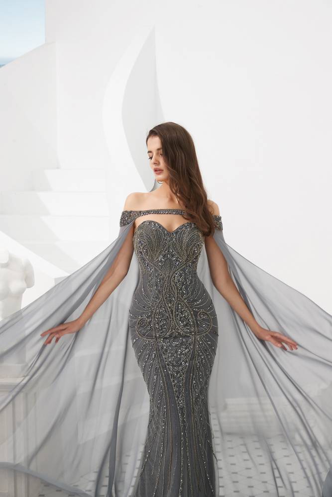 Gorgeous Beaded Sweetheart Mermaid Prom Gown With Shawl