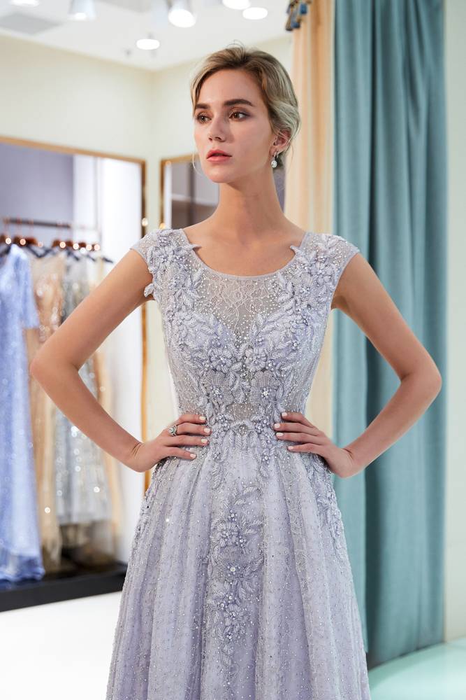 Round Sleeveless A-Line Tulle Prom Dress With Beaded Appliques