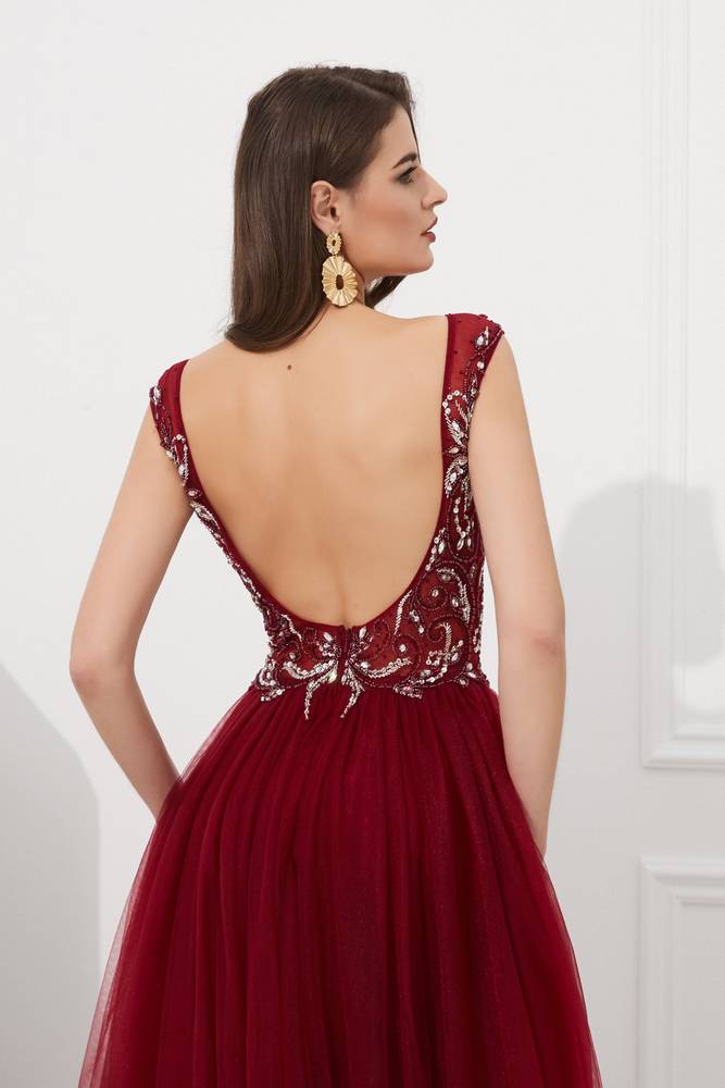 V-Neck Backless Beaded Appliques Formal Prom Dress With Train