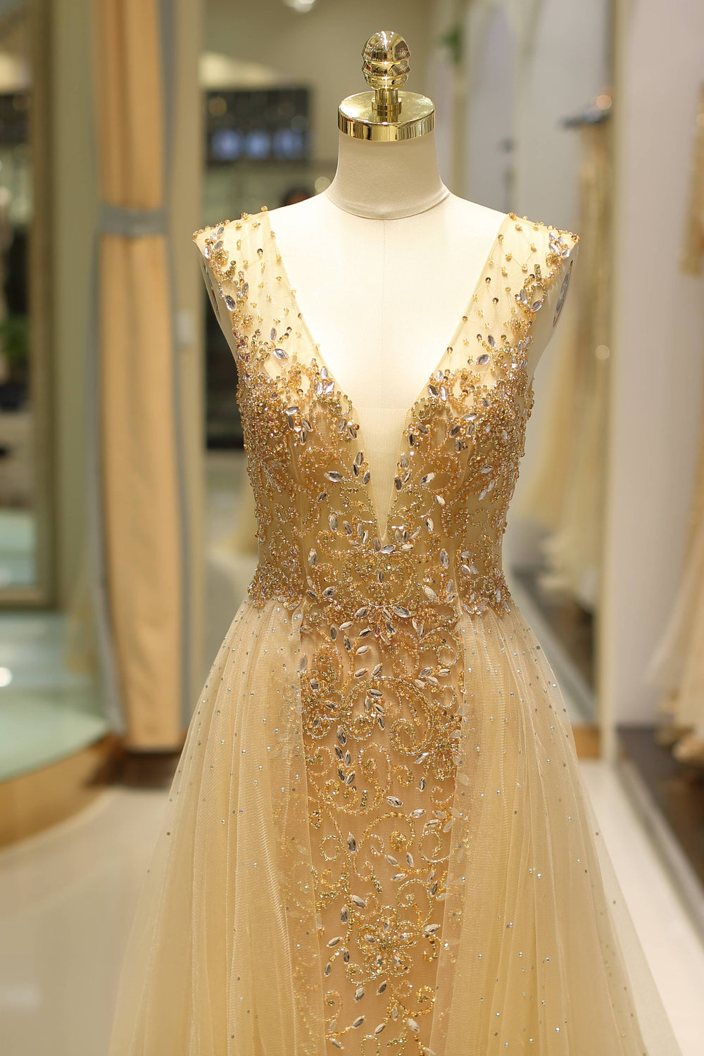 V-Neck Sleeveless Open Back Beaded Floor-Length Party Prom Dress