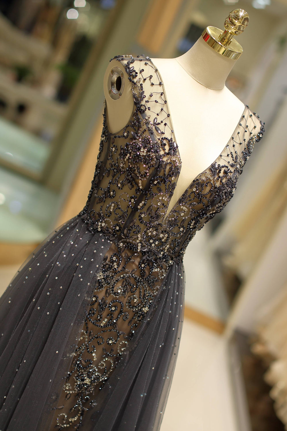 V-Neck Sleeveless Open Back Beaded Floor-Length Party Prom Dress