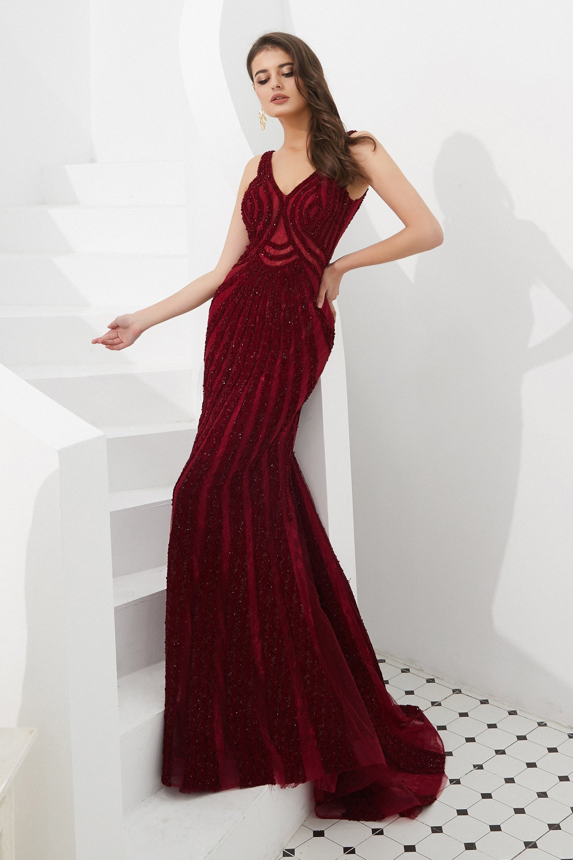 Win Red Sparkly Mermaid V-Neck Beaded Party Prom Dress